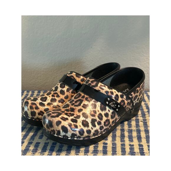 NWOB Koi by Sanita Leopard Print Danish Clogs - Picture 2 of 8
